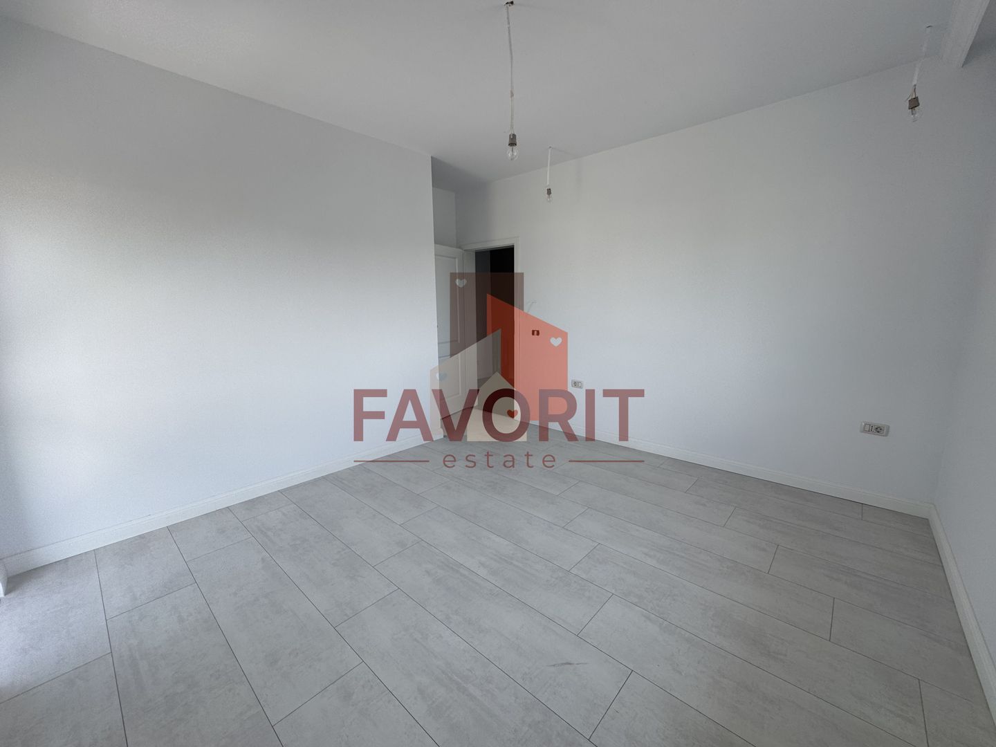 Duplex cu garaj. Finalizat . Dumbravita- zona Mures - Poză 9