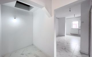 Apartament central | 3 camere | 3 balcoane | investiție ideală. - Poză 12