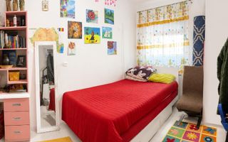 Apartament 3 camere - Balcon cu priveliște de vis - Poză 3