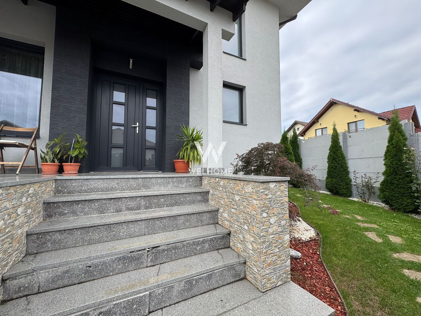 Casa superba , 5 camere si garaj ,zona linistita Sibiu - Poză 11