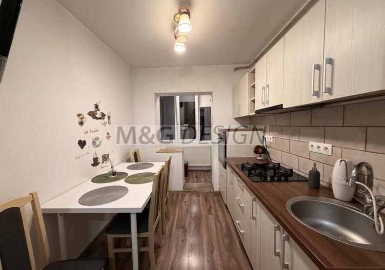 Apartament 3 camere Lipovei - Poză 2