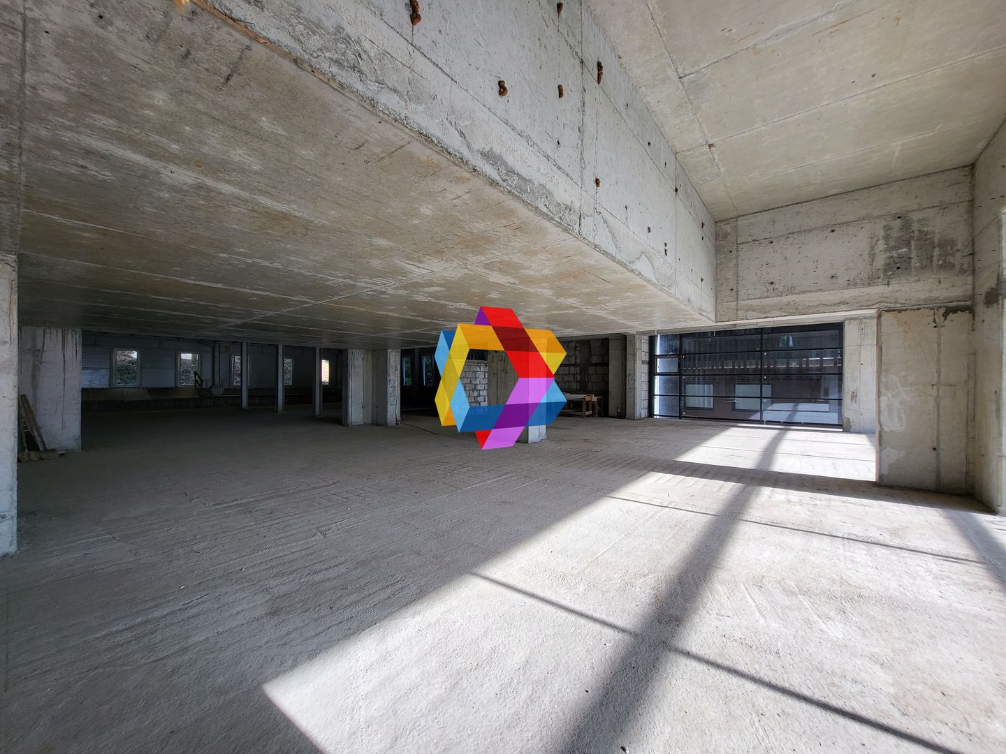 Clădire mixta -3600 mp - Poză 23