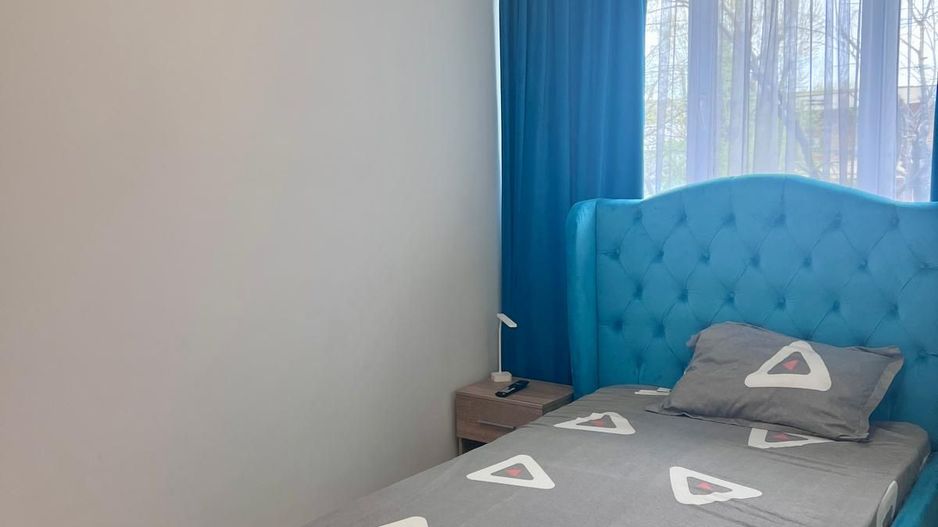 Apartament cu 3 camere, mobilat si utilat, etaj 1 -zona Tiglina 3 - Poză 9