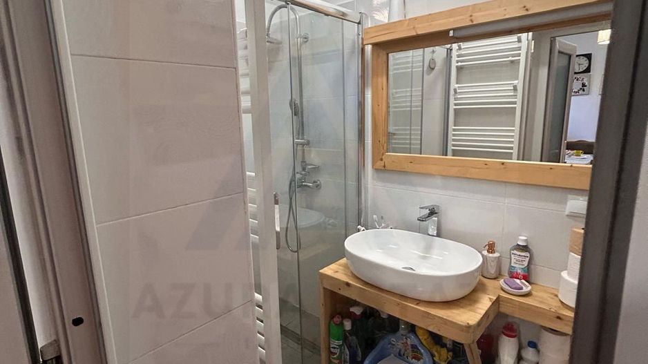 Casa 3 camere 73,73 mp parter 2 pivnite si magazie centru Cisnadie - Poză 7