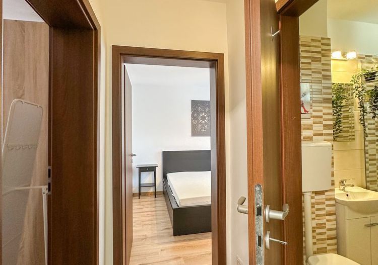 De Inchiriat Apartament 3 camere Drumul Taberei-Metrou T. Vladimirescu - Poză 7