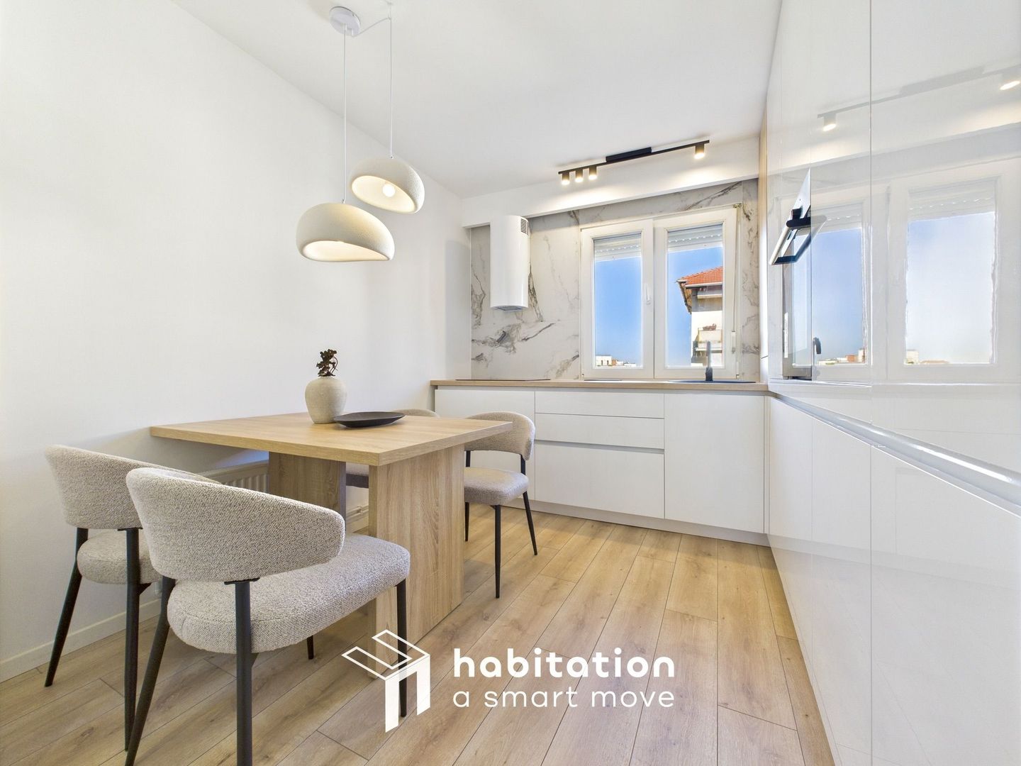 Locuința ideală – Apartament cu 3 camere renovat complet - tur virtual - Poză 1