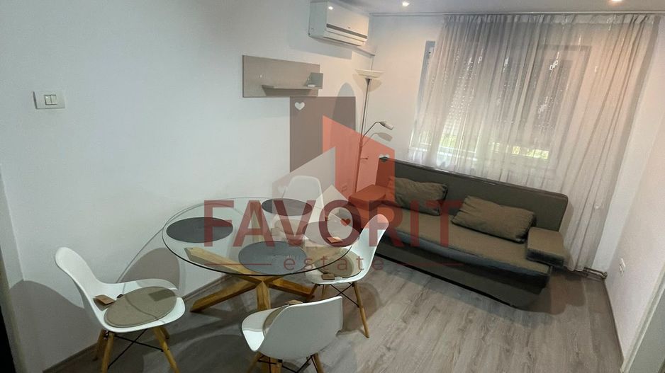 2 camere | zona centrala | mobilat | loc de parcare | centrala proprie - Poză 4
