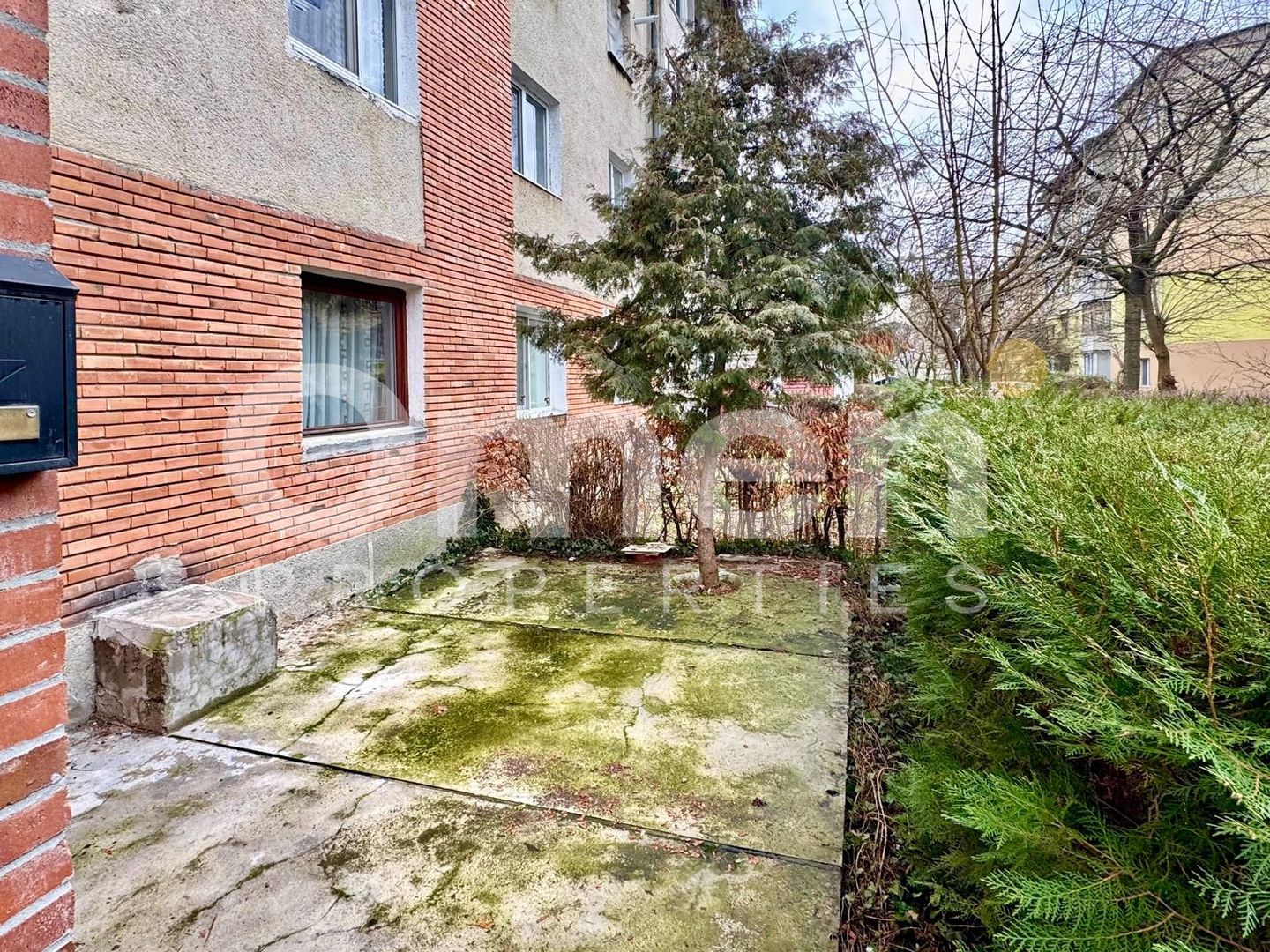 Apartament 3 camere de vânzare | zona Săsar | parter | curte privată | - Poză 14