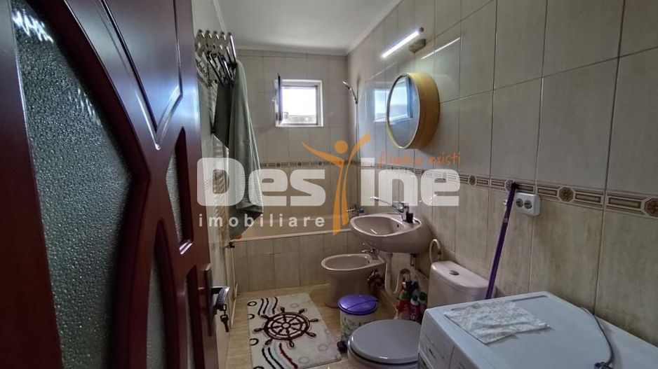 Baicoi Liliesti apartament 2 camere complet renovat, utilat si mobilat ! - Poză 2
