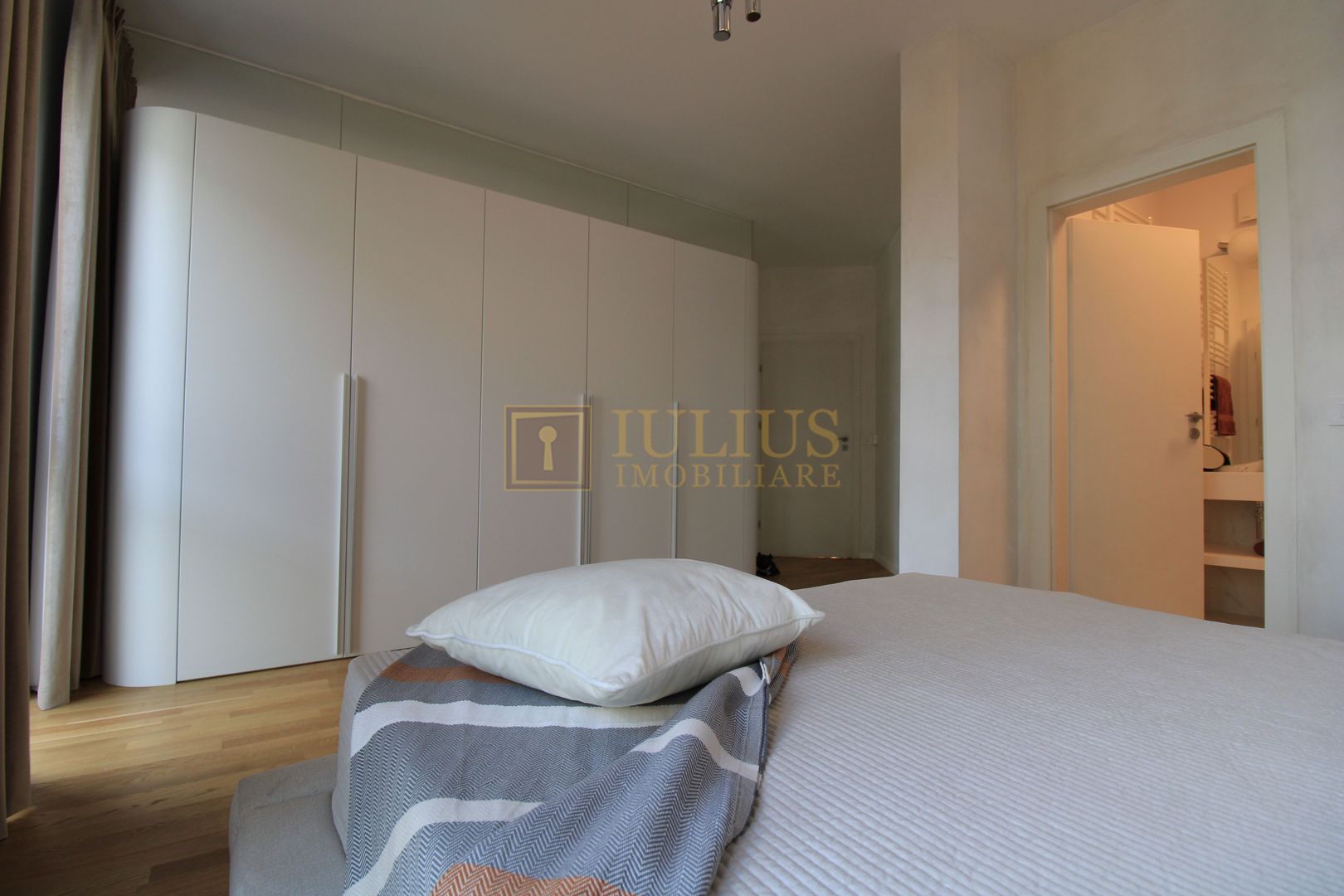 Paltim, 3 camere, apartament premium - Poză 12