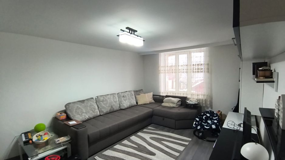 APARTAMENT DE VANZARE IN SIRET – 4 camere | Etaj 1 - Poză 1