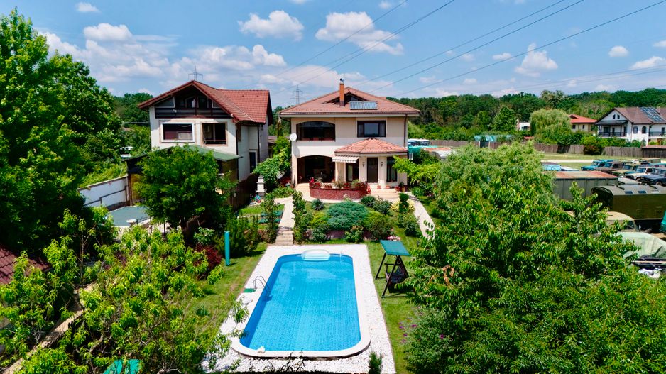 Vila premium de vanzare Balotesti/ piscina/ ponton/ deschidere la lac - Poză 1