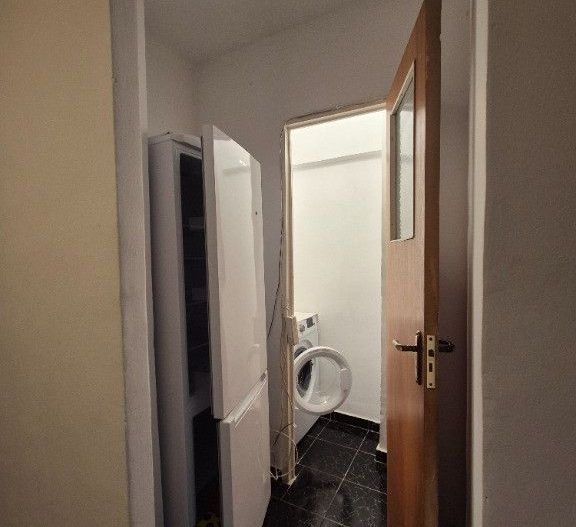 Apartament 2 camere decomandat de inchiriat, 54 mp, 6 min metrou Lujerului - Poză 11