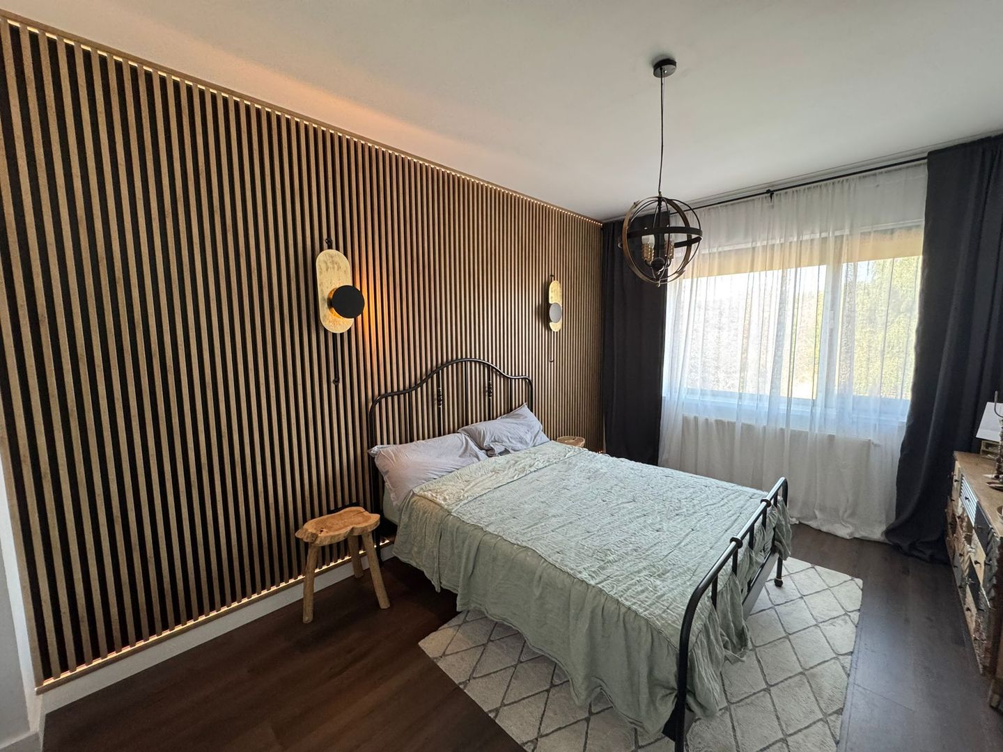 CASA INDIVIDUALA LANGA PADURE | MOBILATA SI UTILATA - Poză 17