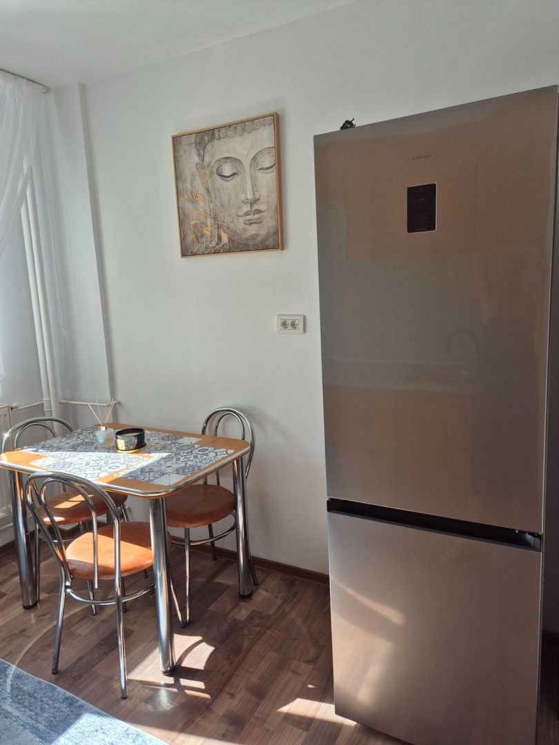 AP. 2 CAMERE RAHOVA,BUCATARIE INCHISA ,BLOC REABILITAT, LOC PARCARE - Poză 8