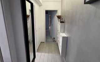 Vânzare, apartament 2 camere, zona Titan - Poză 5