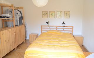 Casa renovata la tara complet -mobilata si utilata - Poză 9