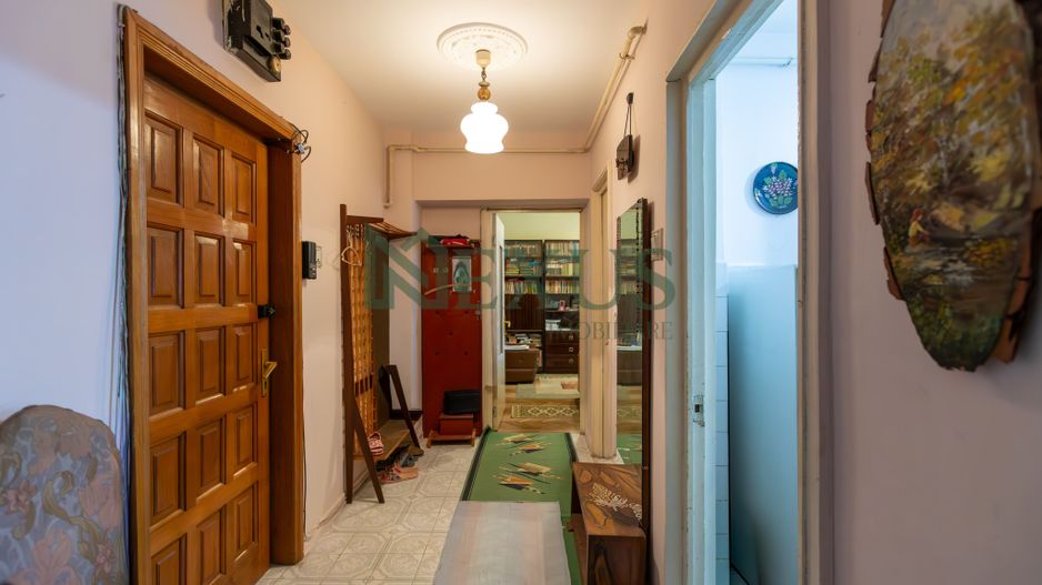 Apartament 3 camere de vânzare, Ultracentral, Bacău - Poză 3