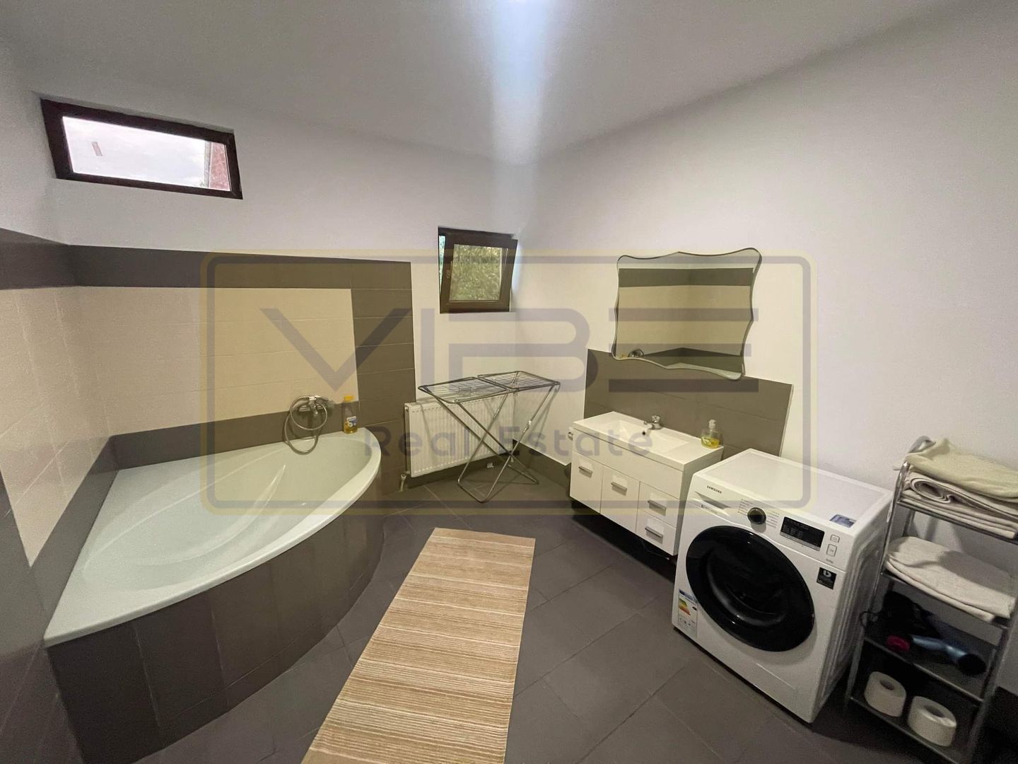 CASA 4 CAMERE- CURTE 1000MP - Ideal de locuit/ after school etc - Poză 11