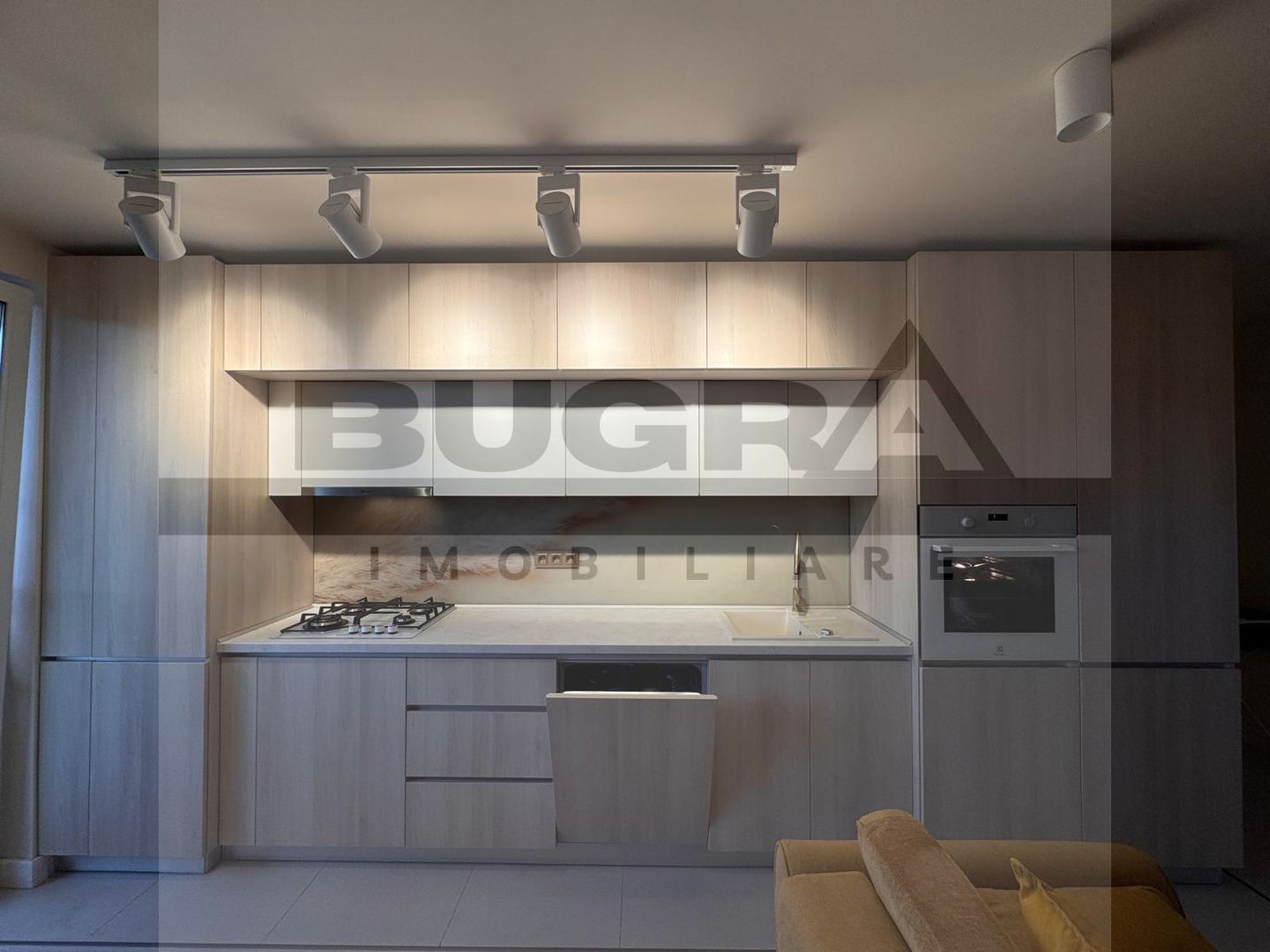 Apartament de 3 camere, modern, 73mp, 2 parcari, zona strazii Rodnei - Poză 3