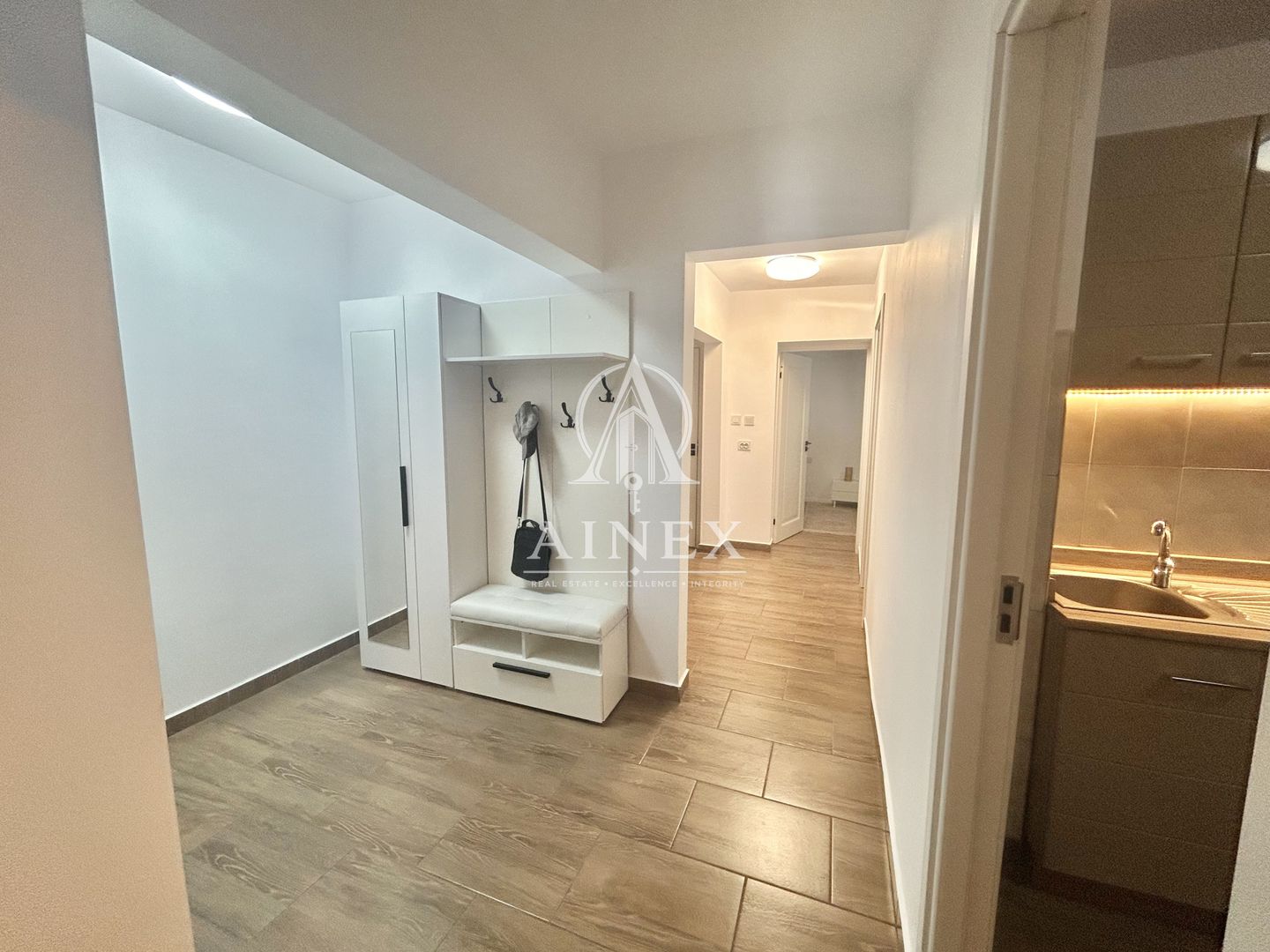 OCAZIE Apartament 3 CAMERE Zona Gheorghe Lazar - Poză 10