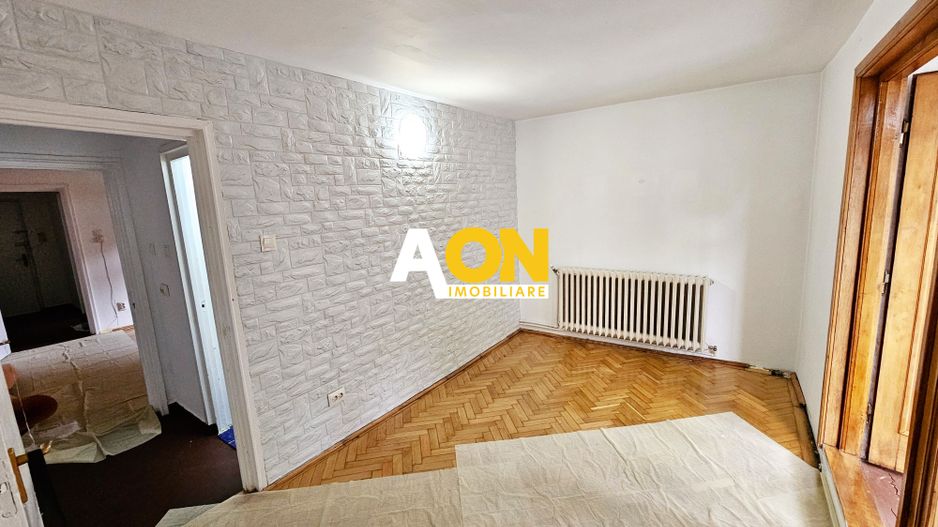 Spatiu comercial cu acces stradal, 2 camere,  46 mp utili, Cetate - Poză 1