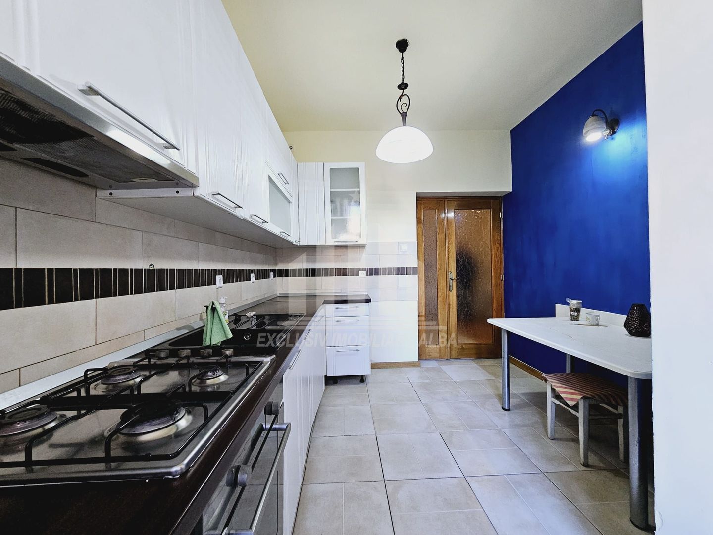 Apartament cu 3 camere decomandate, Cetate - Poză 3