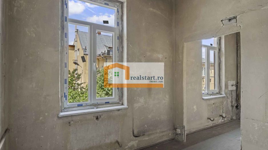 Cartierul Evreiesc, S+P+E+Pod, curte libera 300mp, versatila, - Poză 32