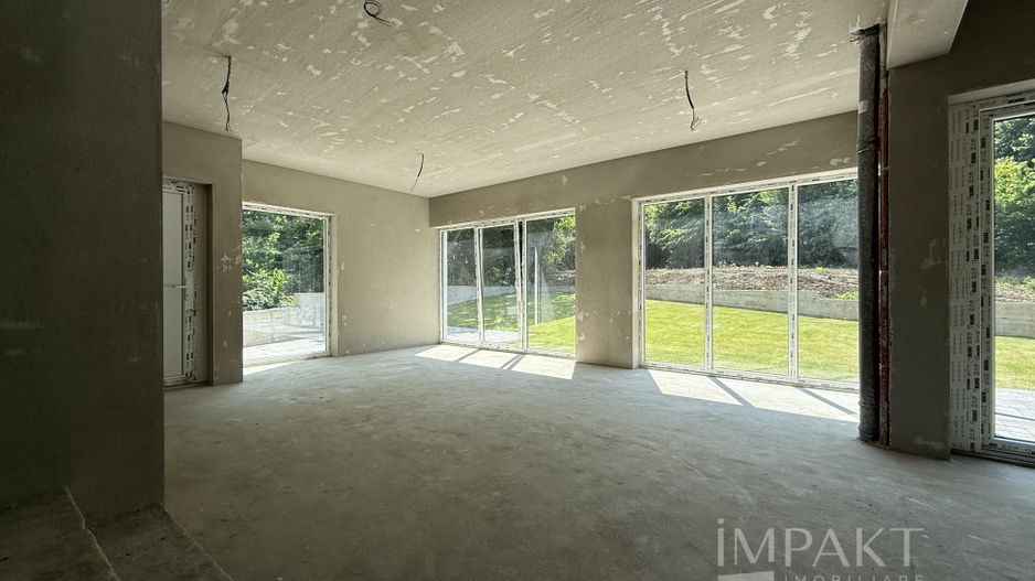 Case cuplate la liziera padurii , ideale pentru 2 familii ! - Poză 12