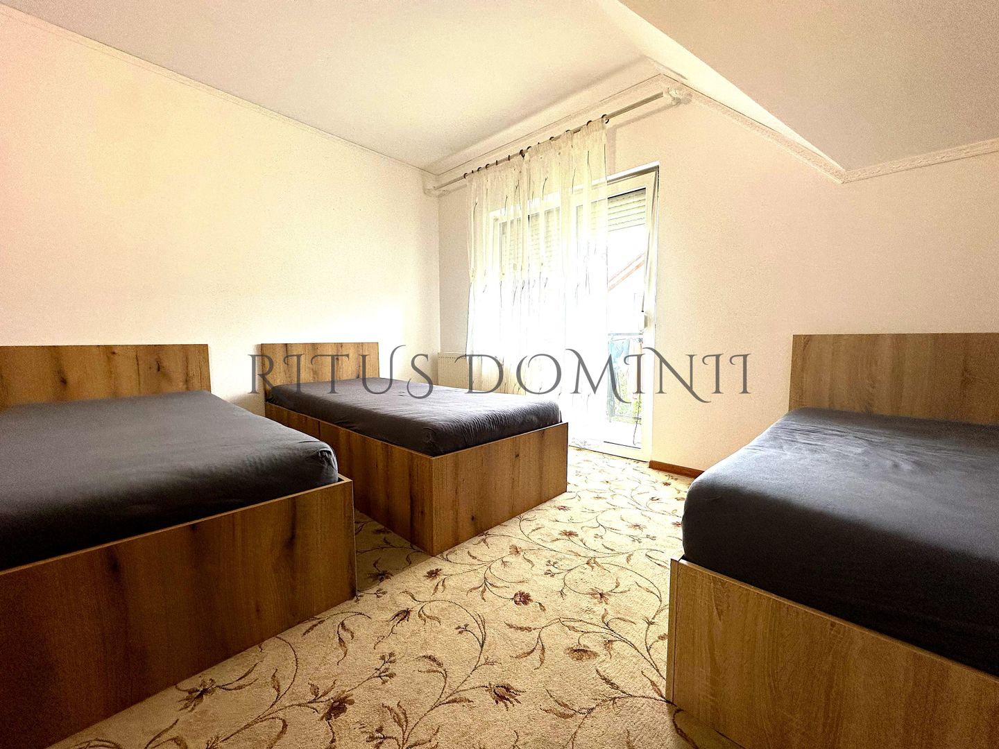 Vila Superba cu 6 Camere, Amenajata Echipe Muncitori, Oncea, 200mp - Poză 5