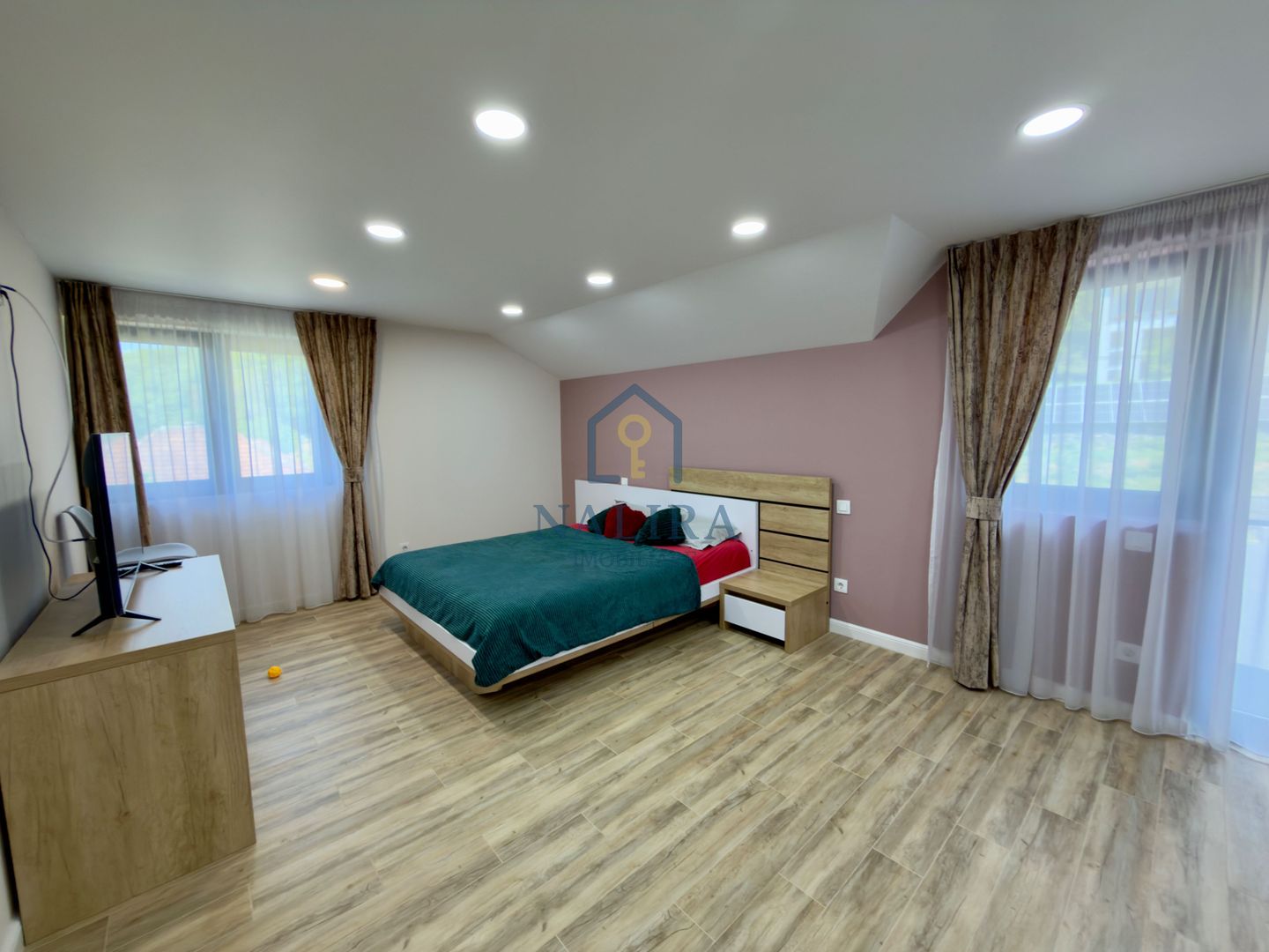 Casă premium de vânzare - Poză 15
