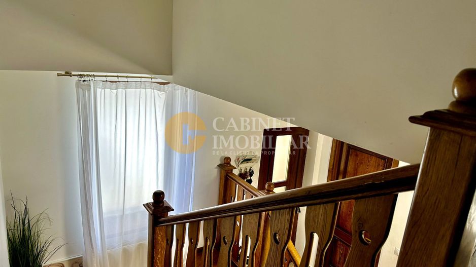 Casa Triplex Rediu Complet Mobilat - Poză 14