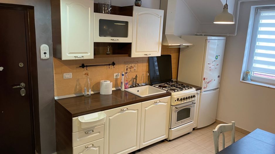 Tractorul I 2 Camere - Poză 2