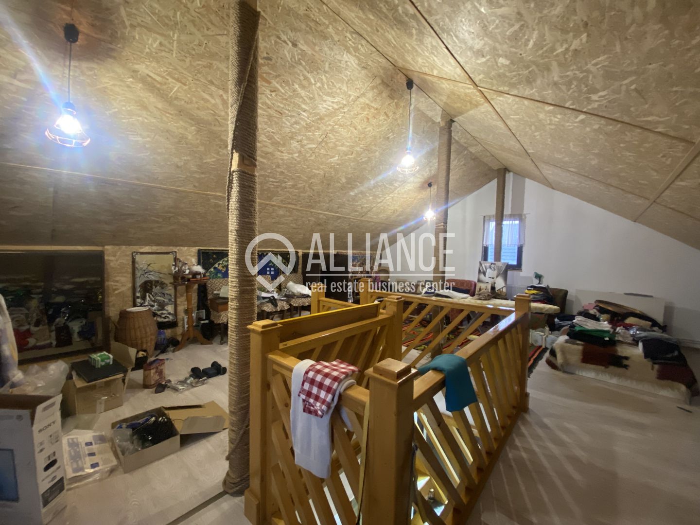 Valu lui Traian( Cod 07)  -Casă cu 3 camere (cu pod înalt amenajat) - Poză 16