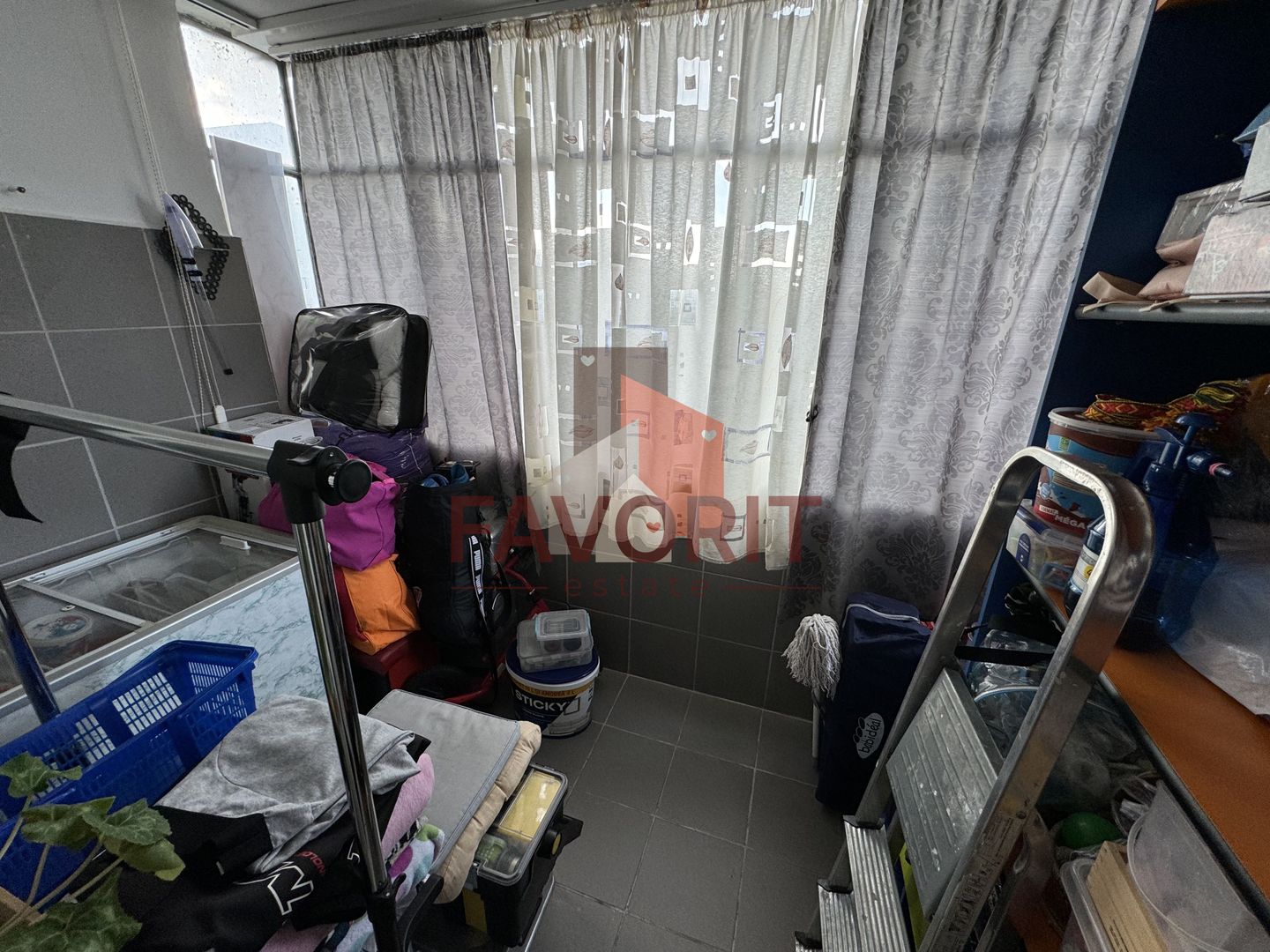 Etaj intermediar. Pozitie excelenta. Boxa in CF - Poză 14