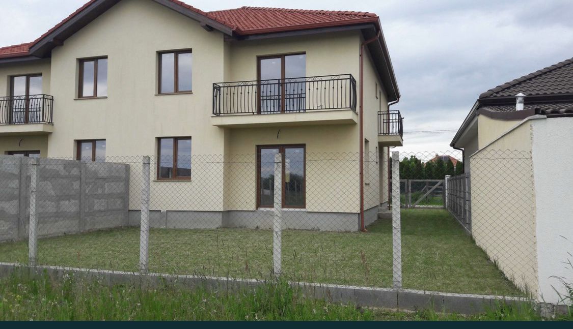 Apartament Spatios aproapr de Micro 17, are 175 mp,curte 163 mp - Poză 8