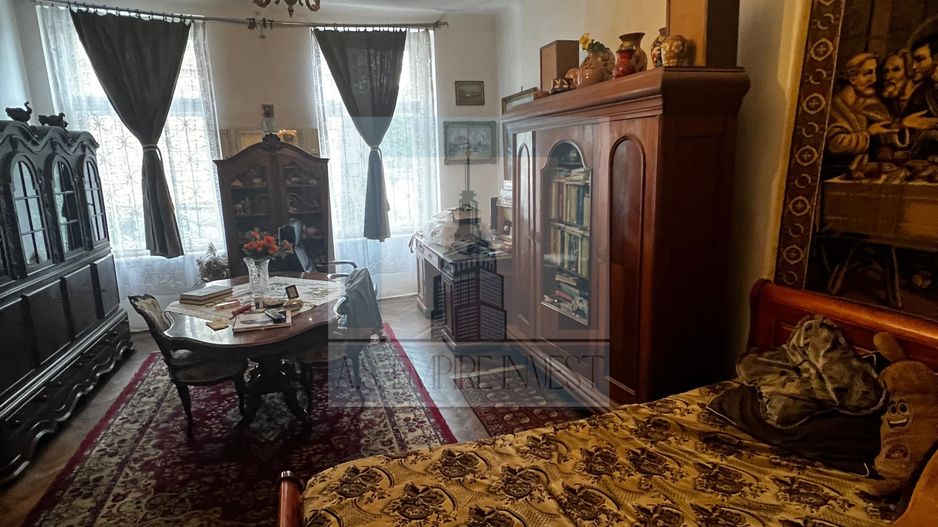 Apartament 3 camere , 98 mp utili - zona Centrul Istoric - Poză 1