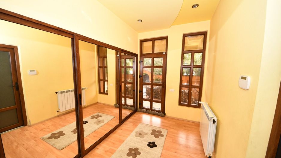 Vila spatioasa, constructie solida, zona micro 17 – Galati - Poză 41