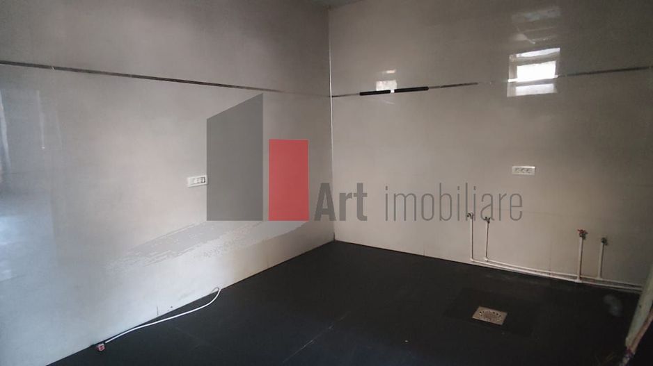 Spatiu comercial Piata Unirii-Rond Cosbuc, trafic pietonal - Poză 11