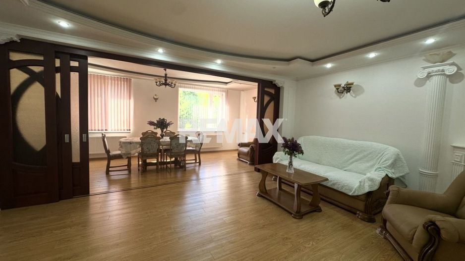 Apartament cu 2 odăi +living ultra centru, Mun. Chișinău - Poză 5