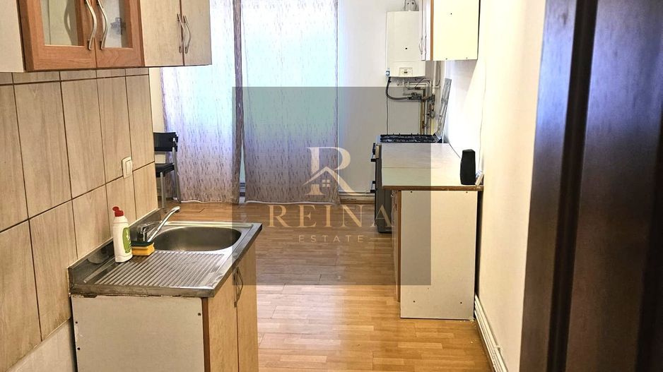 Apartament la casa de închiriat, zona centrală - Poză 1
