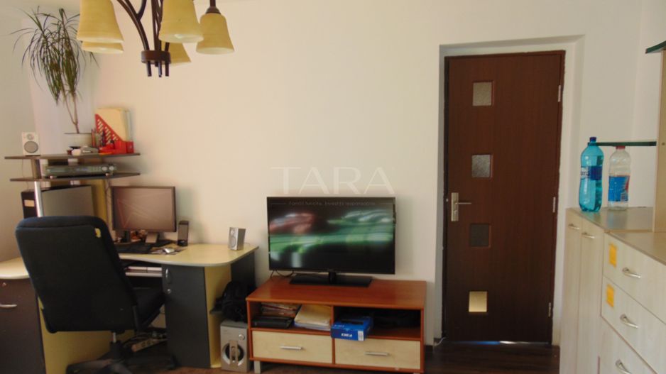 Casă / Vilă cu 5 camere de vânzare în zona Marasti - Poză 2