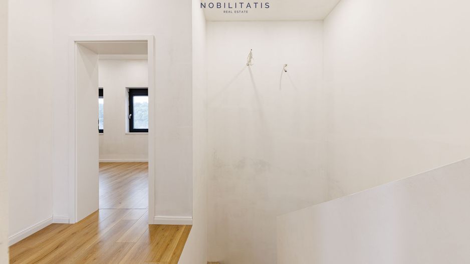 Duplex de vanzare la liziera padurii - 130 mp, 4 bai & 4 dormitoare - Poză 29