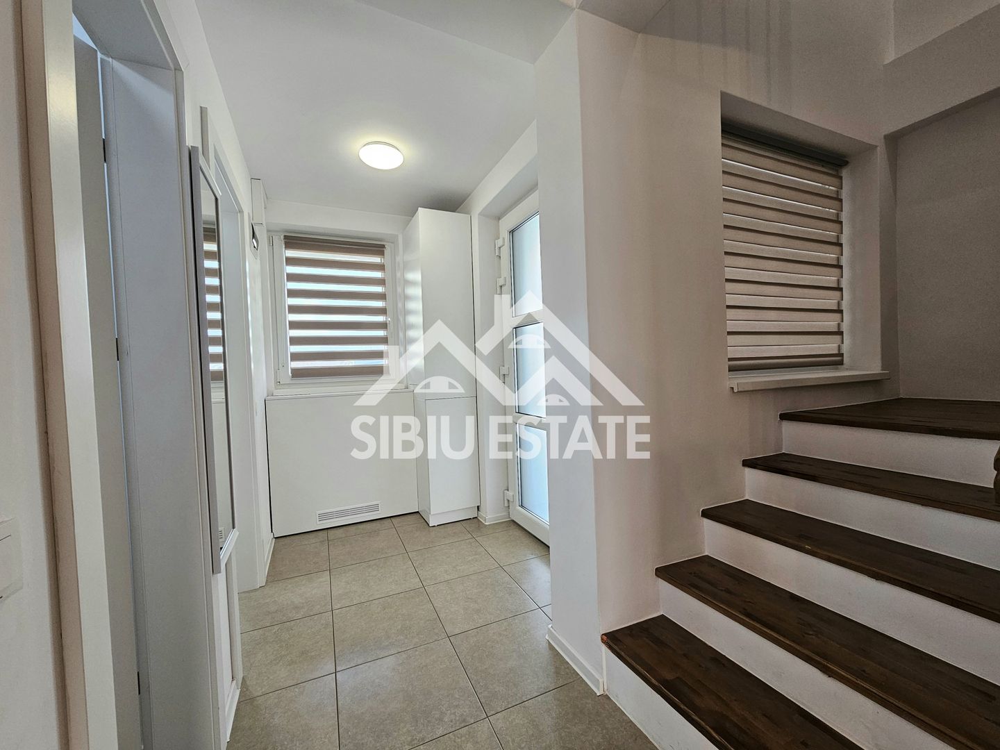 Casa 3 camere, cocheta si economa Sibiu, Selimbar - Poză 8