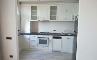 Curte proprie 66mp. Loc de parcare. Pozitie excelenta - Poză 4