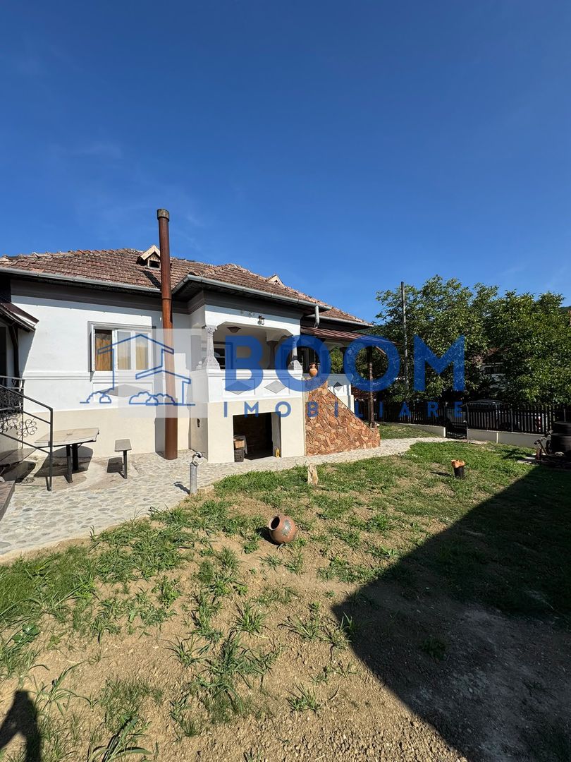 Conac Boieresc | Restaurat | Teren 2000 m - Poză 2