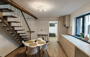 Corp de casa,str Carpatilor intrare in Racadau,P+E,4 camere.