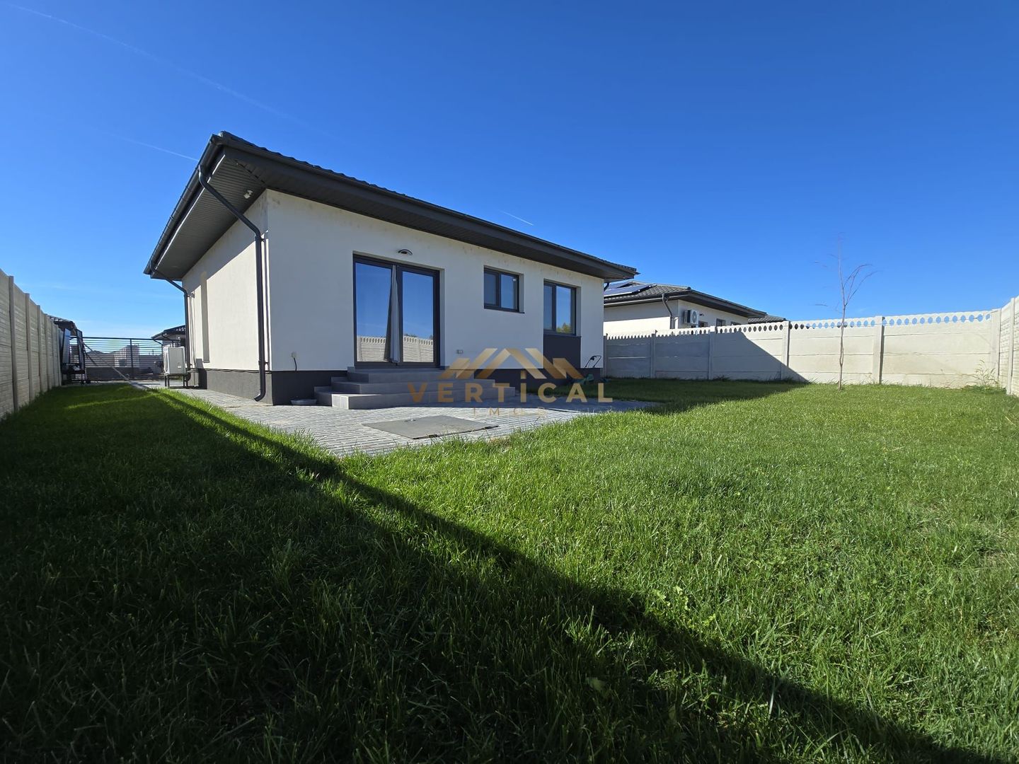 De vanzare / 3 Camere / 120m bulevard / Berceni/Vidra - Poză 1