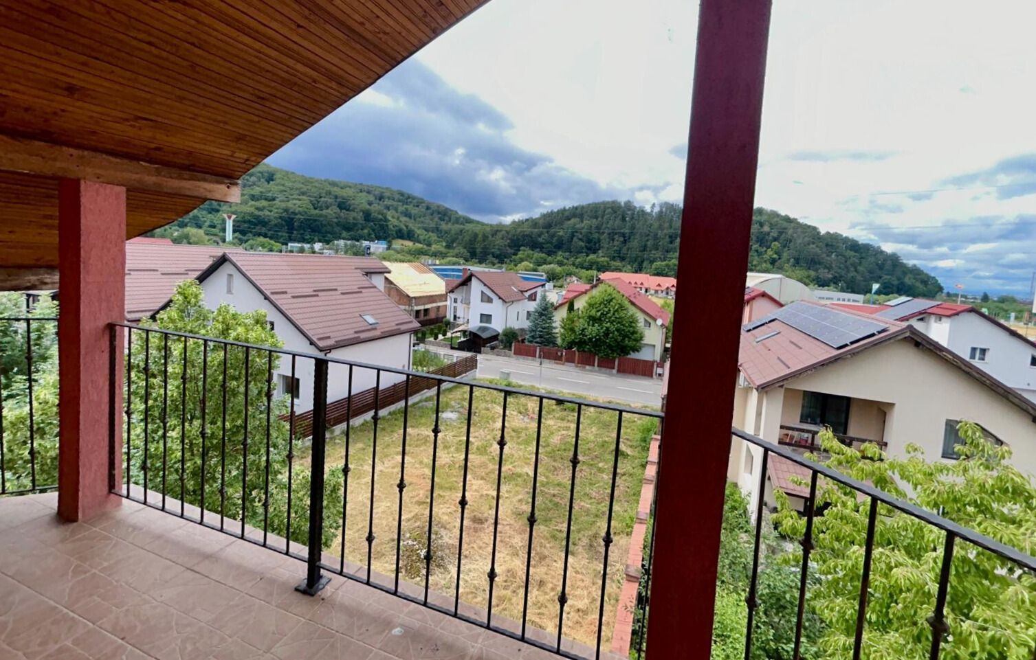 Inchiriere casa individuala multifunctionala zona rezidentiala Bunloc - Poză 6