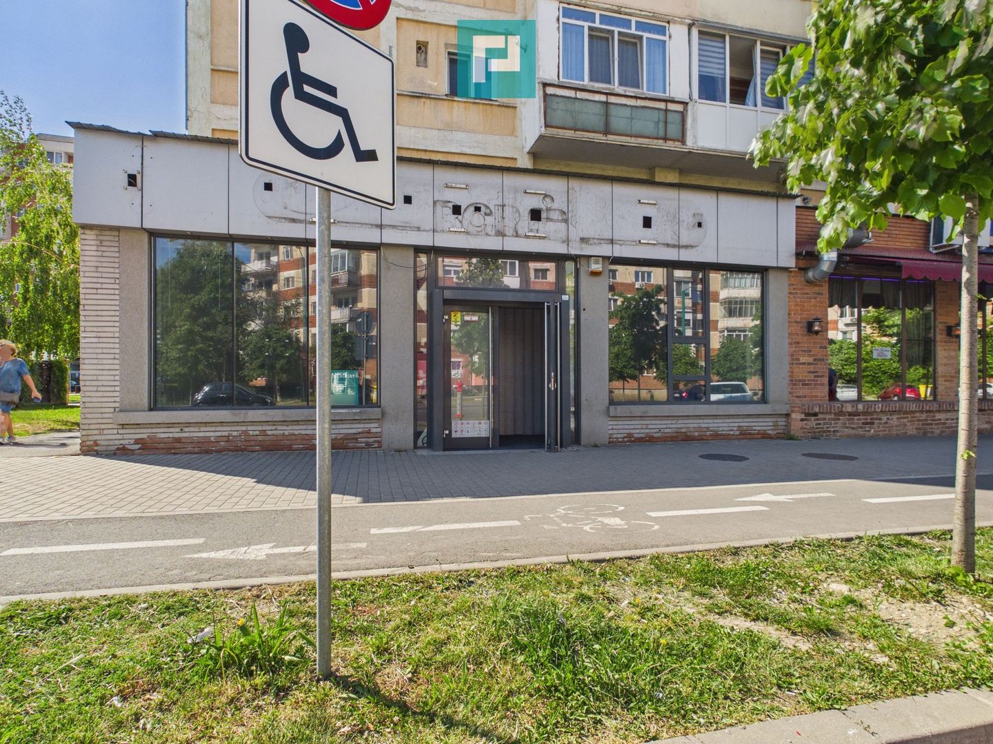 Spațiu  Comercial Zona Soarelui Bulevardul Sudului - Poză 2